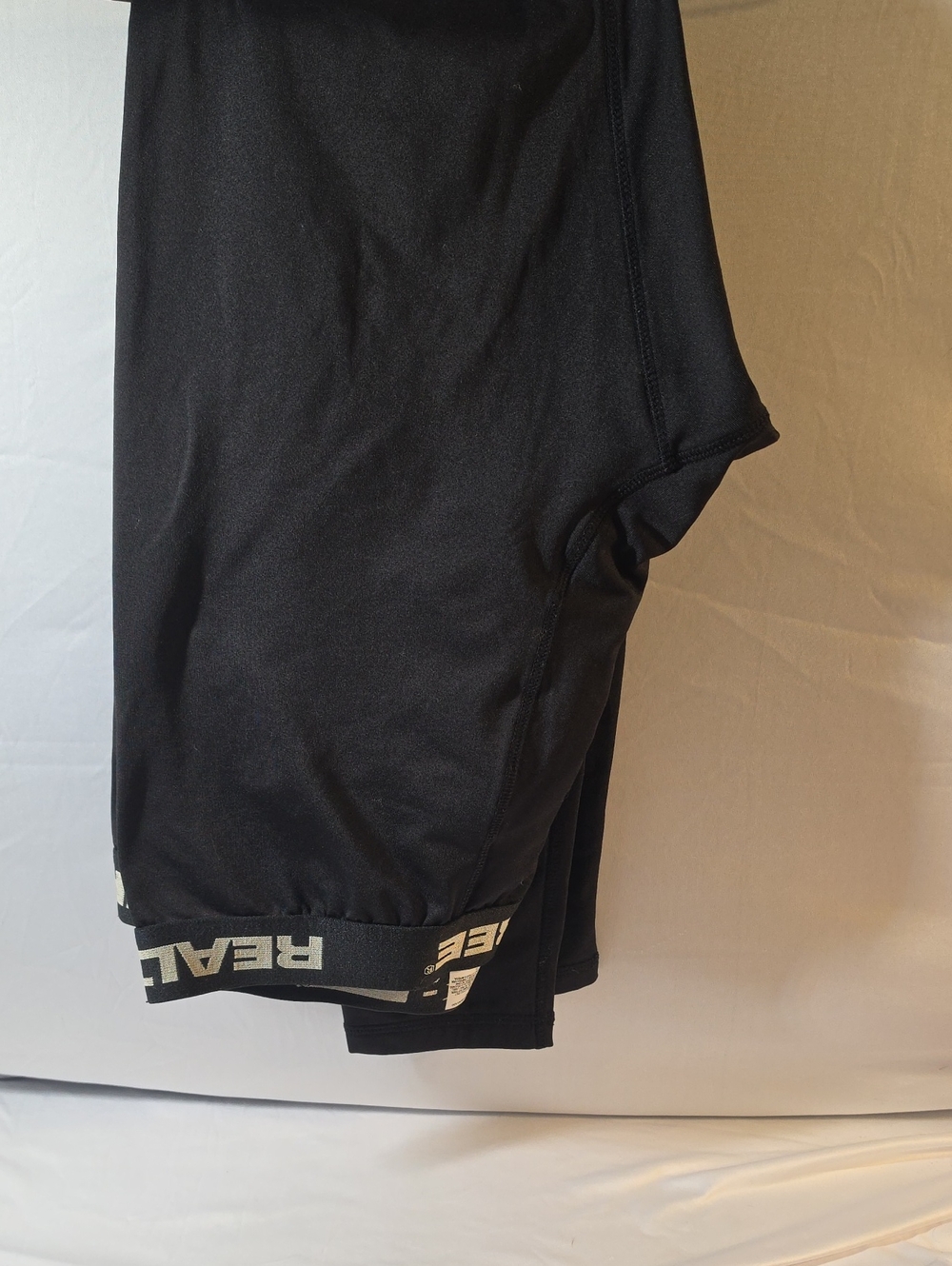 Realtree Black Men's Jogger Shorts with Branded Waistband